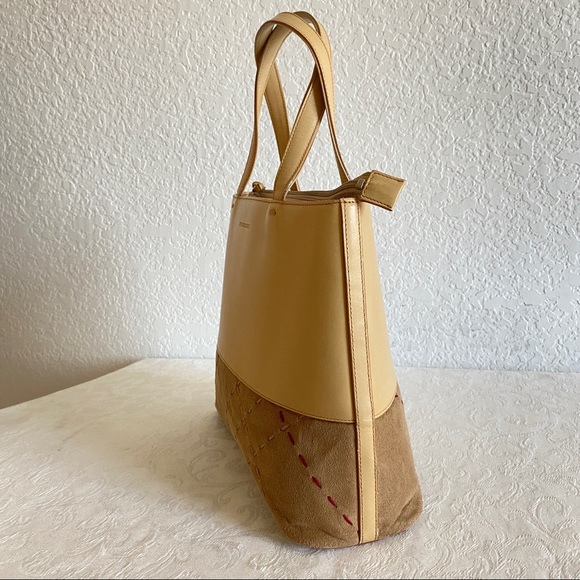 Burberry beige tonal stitch check leather tote - Picture 6 of 15
